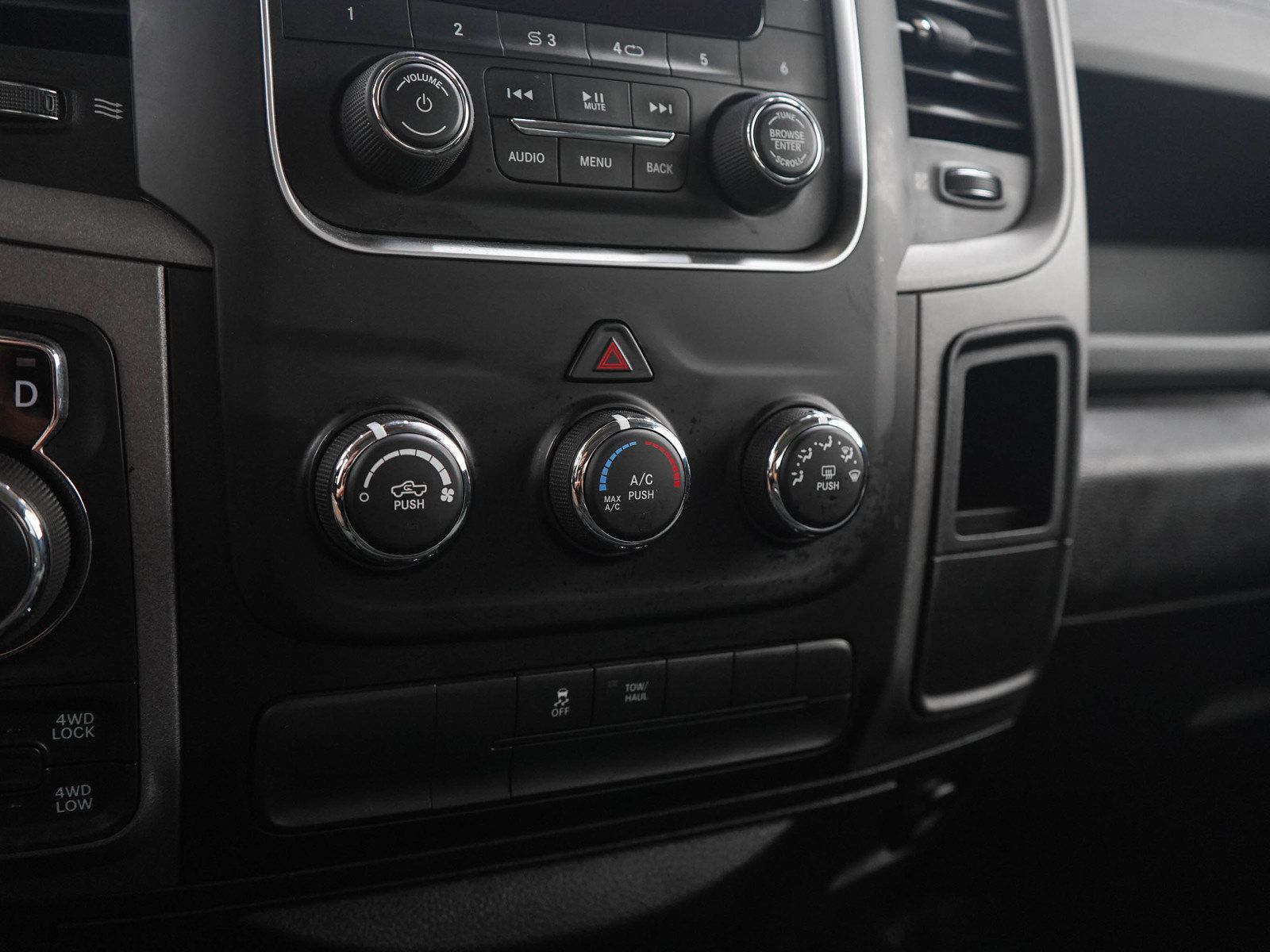 Used 2015 RAM 1500 Express AWD/4WD image 20