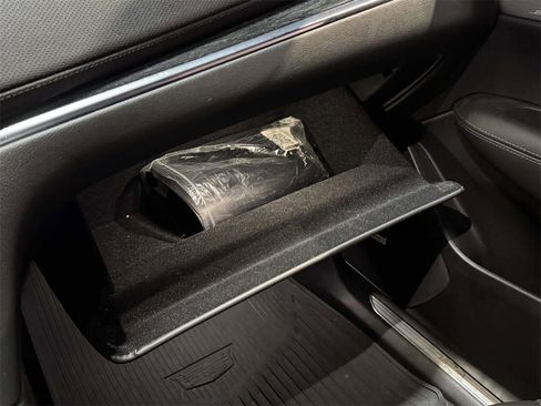 Used 2022 Cadillac XT5 Premium Luxury image 32