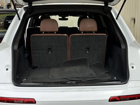 Used 2019 Audi Q7 3.0T Premium w/ Cold Weather Package image 39