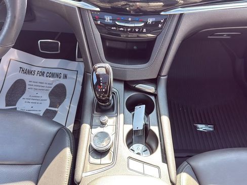 Used 2024 Cadillac XT6 Sport w/ Technology Package AWD/4WD image 18
