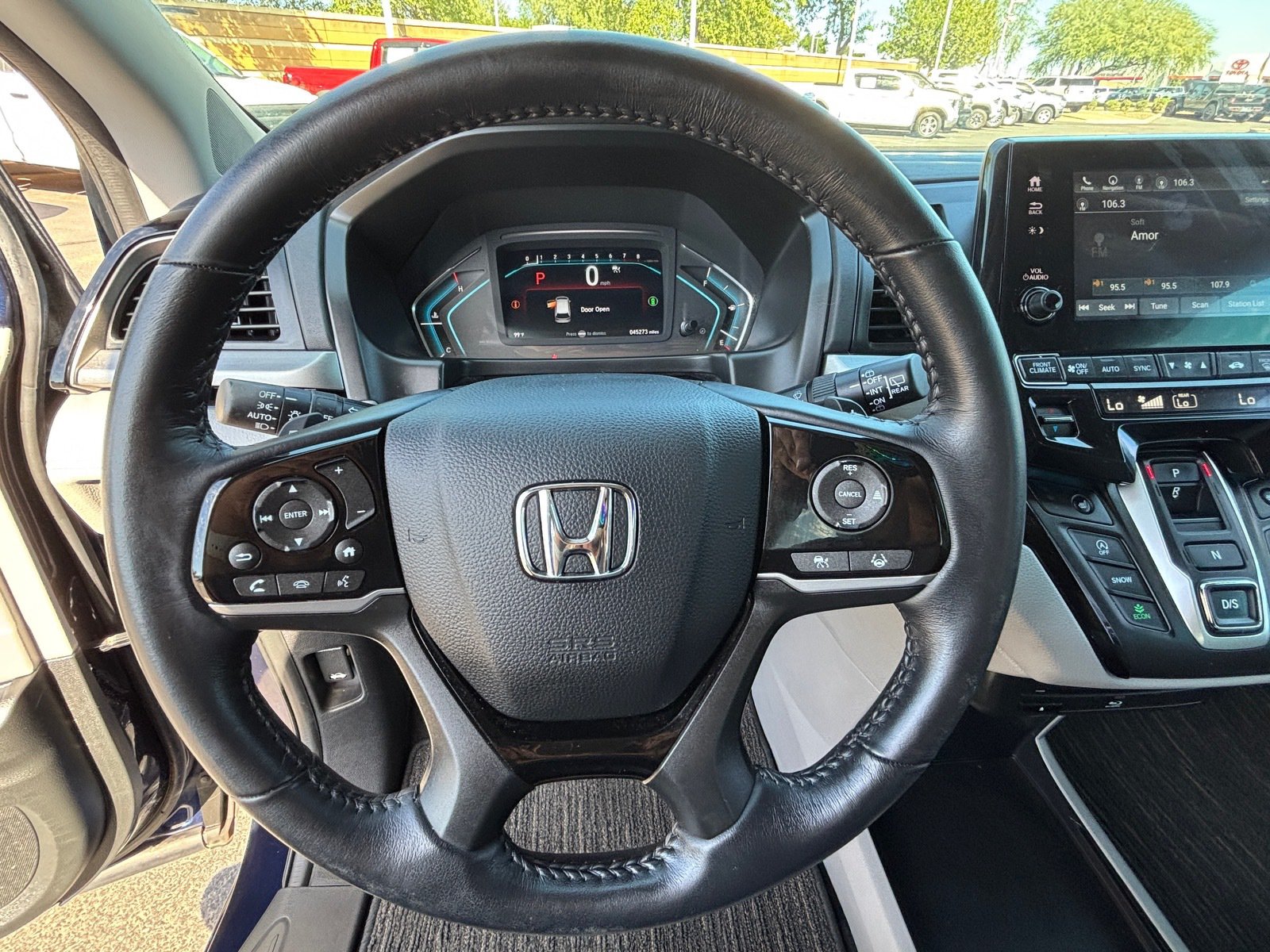 Used 2023 Honda Odyssey Touring image 12