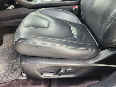 Used 2017 Ford Fusion Energi Titanium FWD image 20