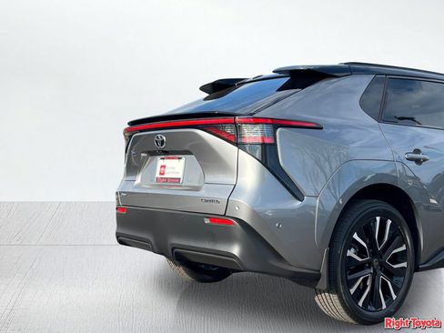 Certified 2026 Toyota bZ FWD image 12