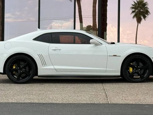 Used 2014 Chevrolet Camaro SS w/ RS Package image 15