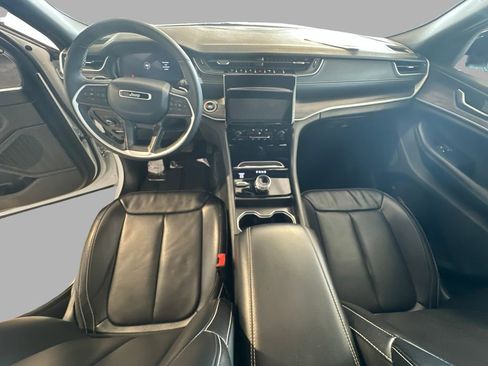 Used 2024 Jeep Grand Cherokee L Limited w/ Luxury Tech Group II image 32