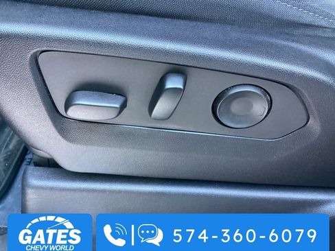 Used 2022 Chevrolet Silverado 1500 LT image 14