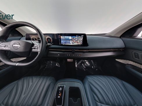 Used 2023 Nissan Ariya image 23