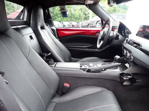 Used 2025 MAZDA MX-5 Miata RF Grand Touring RWD image 10