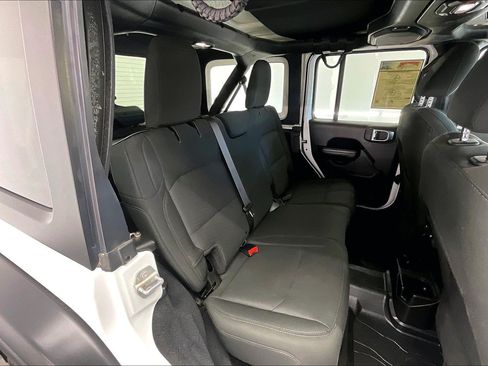 Used 2018 Jeep Wrangler Unlimited Sport S AWD/4WD image 18