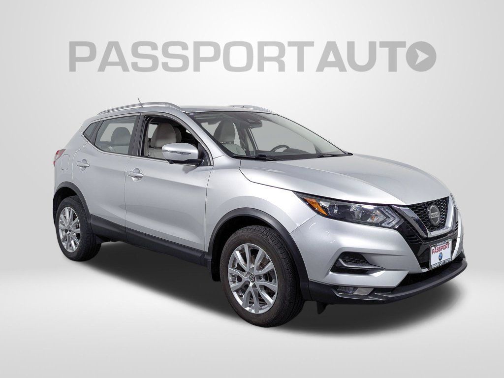 Used 2022 Nissan Rogue Sport SV w/ Technology Package FWD image 8