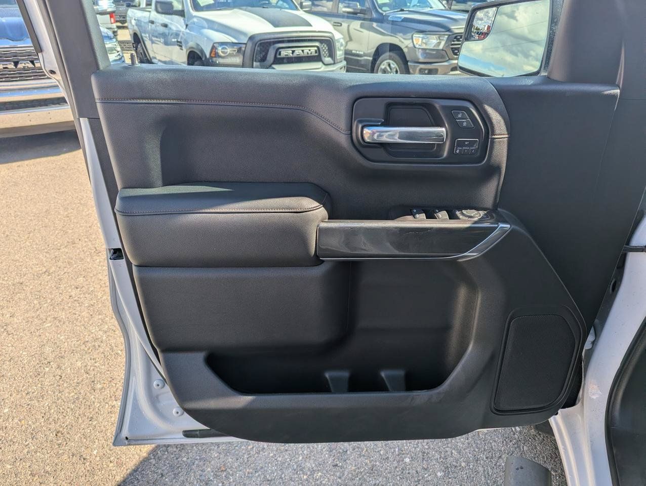 Used 2019 GMC Sierra 1500 AT4 AWD/4WD image 9