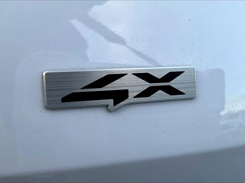 Used 2023 Kia Sportage SX image 15