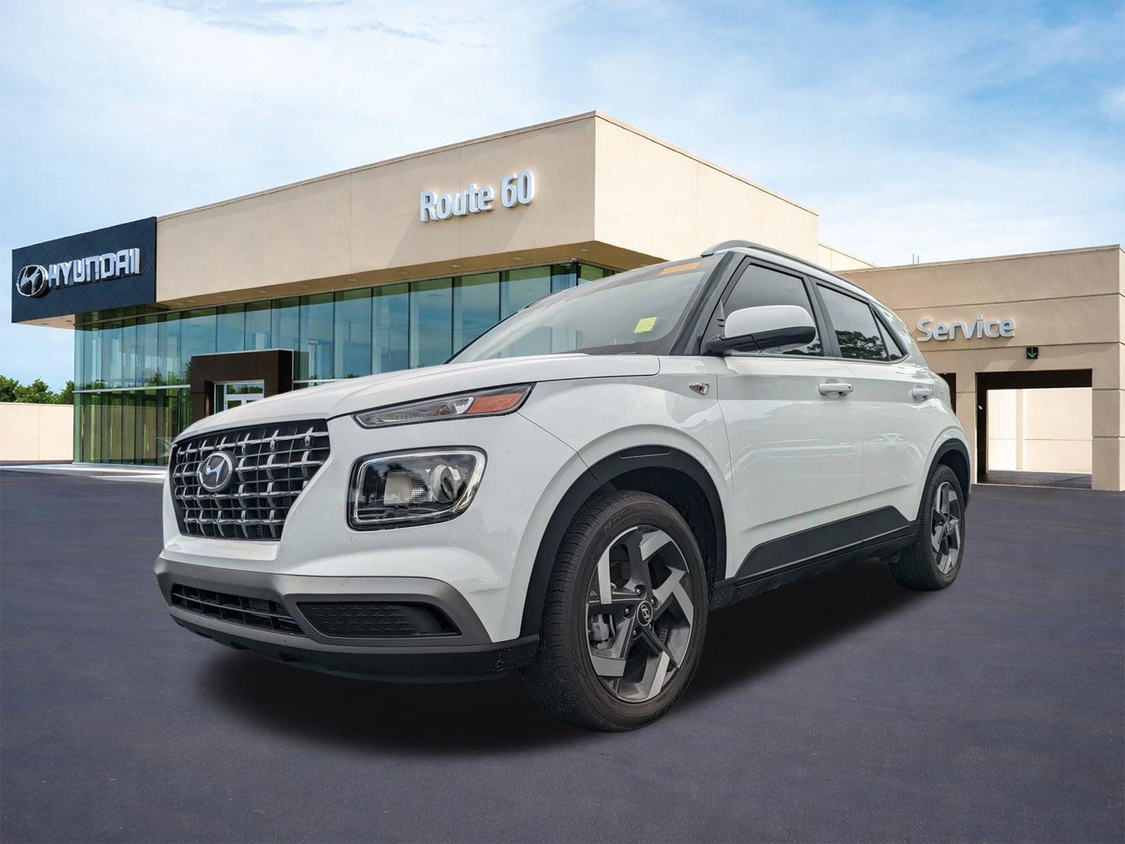Certified 2025 Hyundai Venue SEL FWD image 8