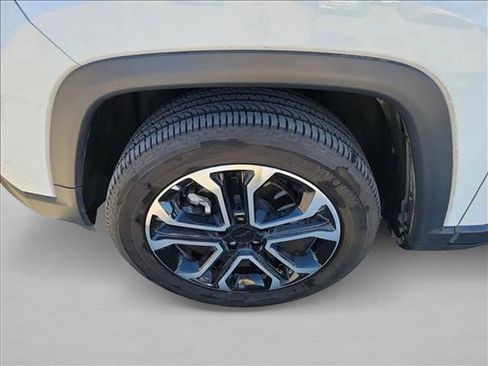 Used 2022 Jeep Compass Limited w/ Sun and Sound Group image 18