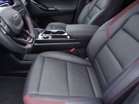 Used 2025 Chevrolet Equinox RS w/ Safety and Technology Package image 6