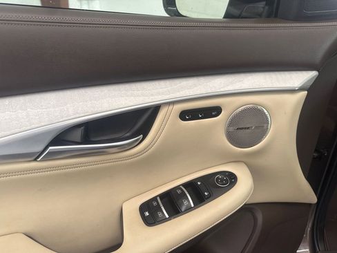 Used 2019 INFINITI QX50 Essential image 10