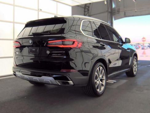Used 2022 BMW X5 xDrive40i w/ Climate Comfort Package AWD/4WD image 2