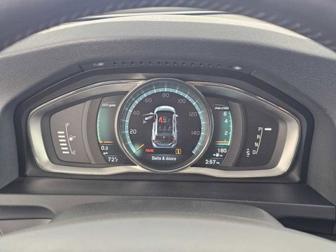 Used 2016 Volvo V60 T5 Platinum image 23