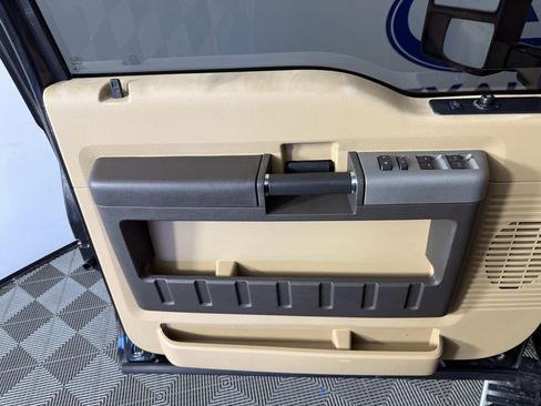 Used 2015 Ford F250 Lariat w/ Chrome Package image 20