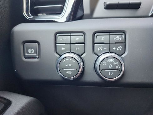 New 2026 GMC Sierra 1500 AT4 w/ AT4 Premium Package AWD/4WD image 21