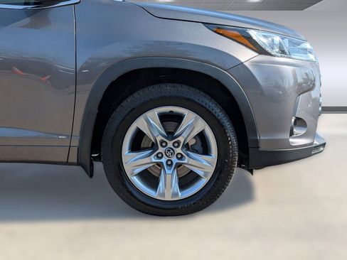 Used 2019 Toyota Highlander Limited image 12