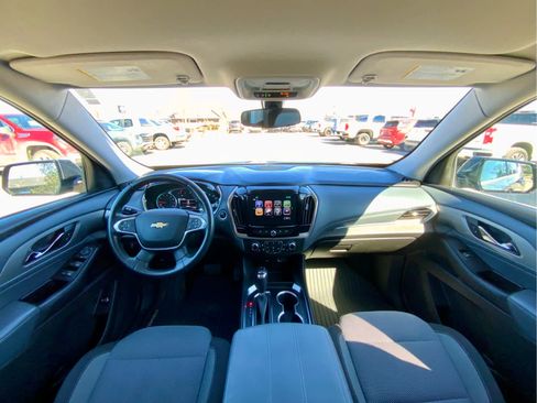 Used 2018 Chevrolet Traverse LT image 31