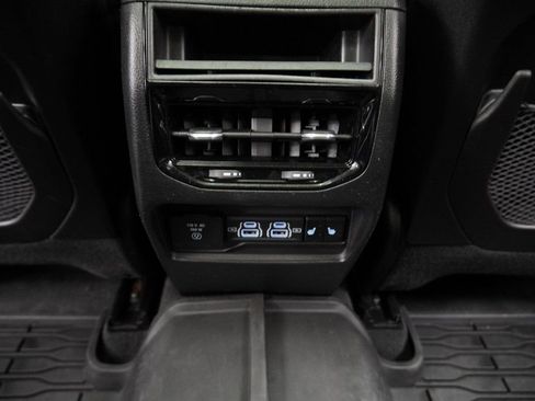 Used 2022 Jeep Grand Cherokee Limited 4xe image 29