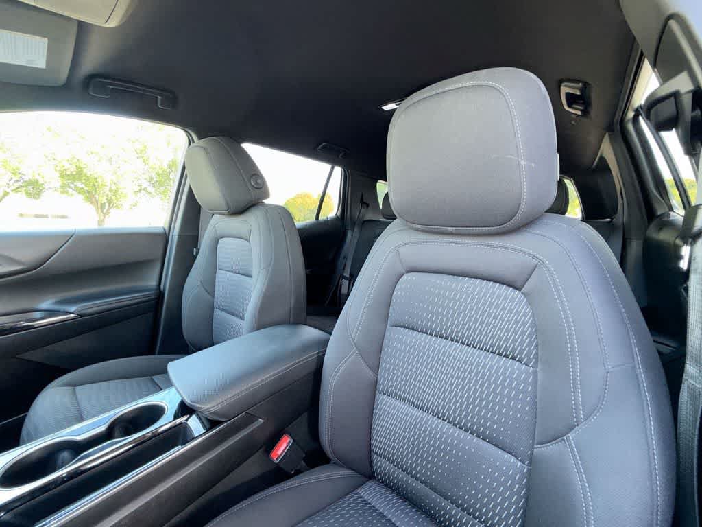 Used 2025 Chevrolet Equinox LT FWD image 14