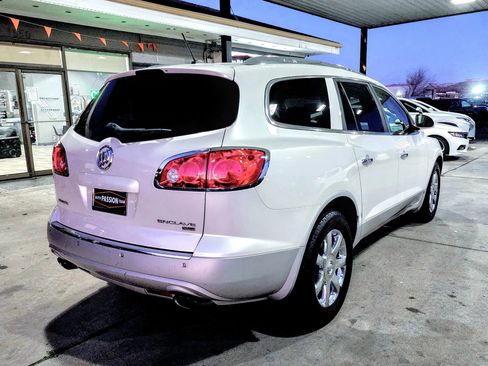Used 2009 Buick Enclave CXL w/ Entertainment Package #4 image 5