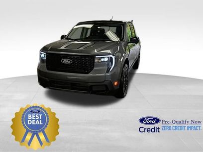 New 2025 Ford Maverick Lariat w/ Black Appearance Package