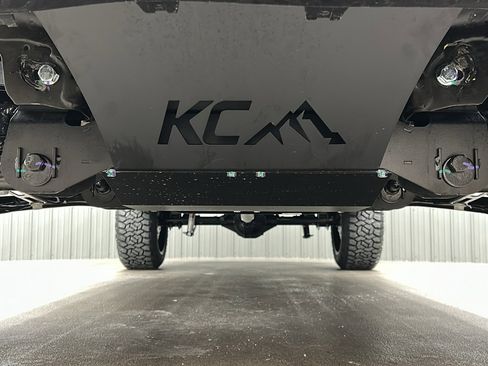 Used 2025 GMC Sierra 1500 AT4 w/ AT4 Premium Package image 15