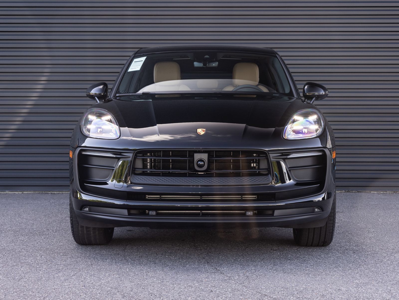 Certified 2026 Porsche Macan AWD/4WD image 7