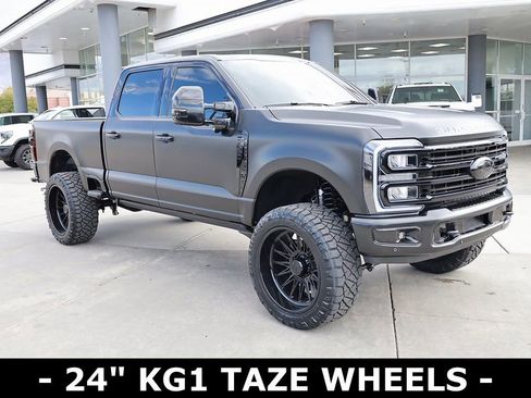 Used 2025 Ford F350 Platinum AWD/4WD image 8