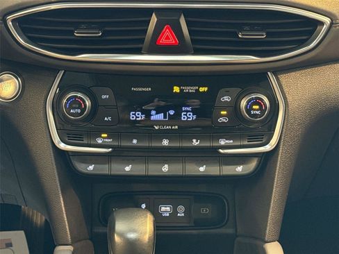 Used 2020 Hyundai Santa Fe Limited image 17