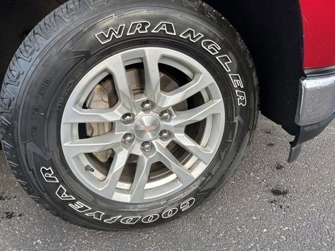 Used 2019 Chevrolet Silverado 1500 LT w/ All-Star Edition image 9