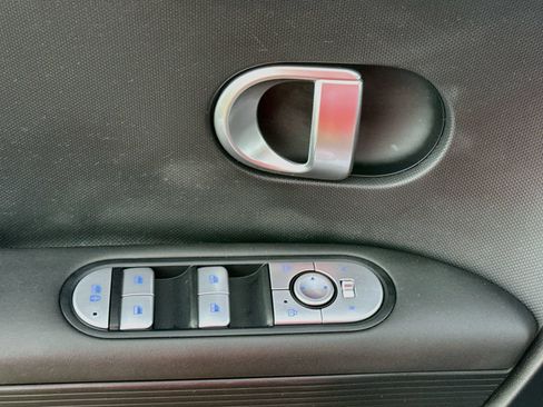 Used 2024 Hyundai Ioniq 5 SEL RWD image 20