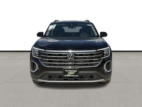 New 2026 Volkswagen Atlas SE image 2