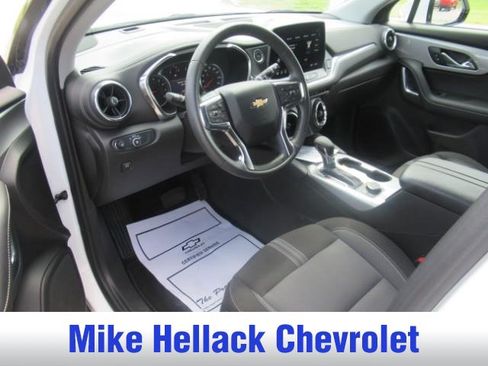 Used 2025 Chevrolet Blazer LT w/ Convenience Package FWD image 20