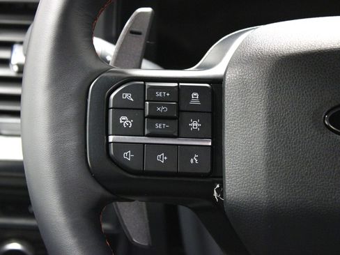 Used 2025 Ford F150 Raptor AWD/4WD image 25