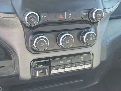 Used 2022 RAM 3500 Tradesman image 29