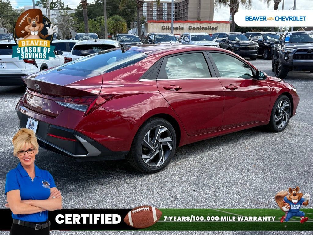 Used 2025 Hyundai Elantra SEL FWD image 7