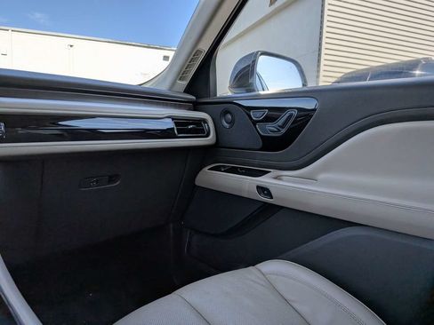 Certified 2021 Lincoln Aviator Reserve w/ Equipment Group 201A RWD image 17