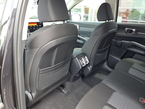Certified 2026 Kia Sorento LX FWD image 10