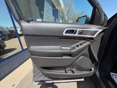 Used 2014 Ford Explorer Limited w/ Equipment Group 301A AWD/4WD image 52