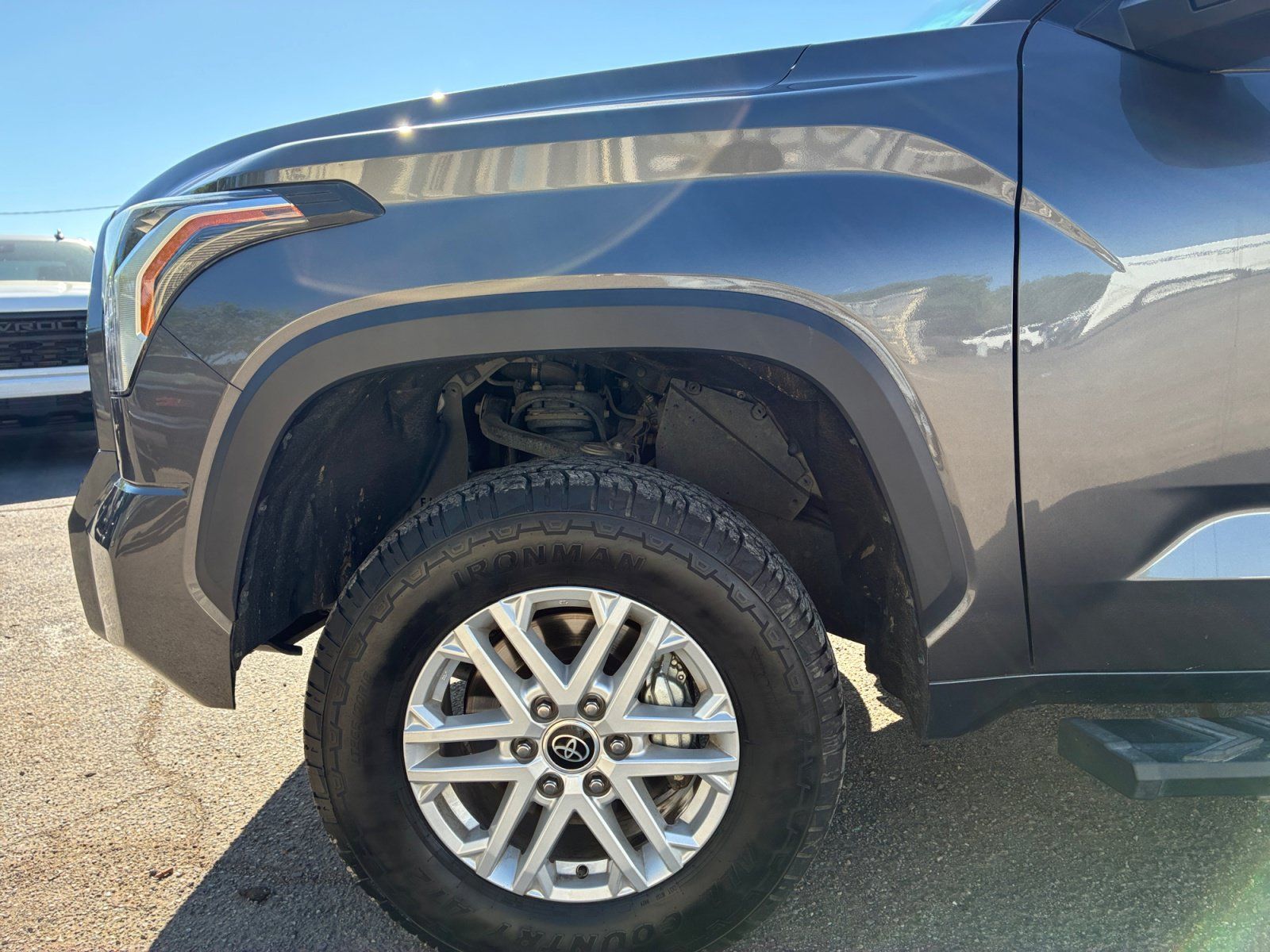 Used 2022 Toyota Tundra SR5 w/ SR5 Premium Package RWD image 10