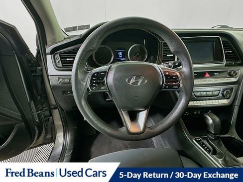 Used 2018 Hyundai Sonata SE image 13
