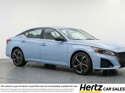 Used 2025 Nissan Altima 2.5 SR FWD image 1