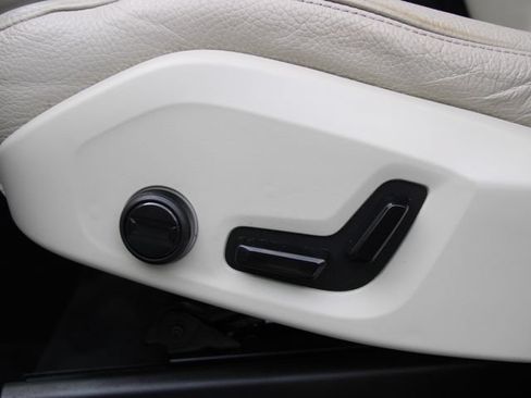 Used 2023 Volvo XC90 B5 Core AWD/4WD image 23