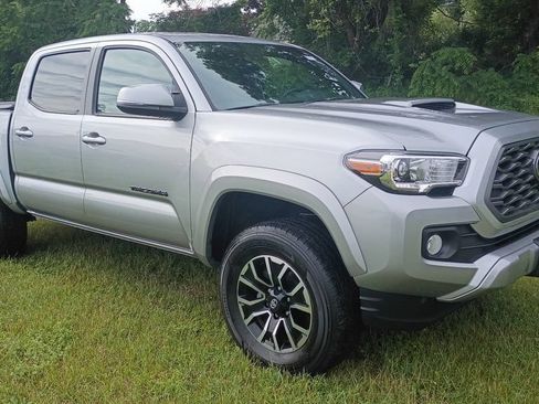 Used 2023 Toyota Tacoma TRD Sport w/ Advanced Technology Package AWD/4WD image 1