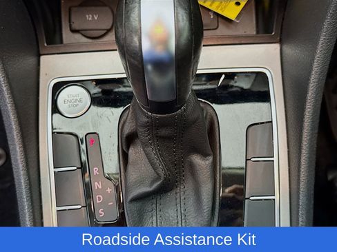 Used 2022 Volkswagen Passat 2.0T SE image 22